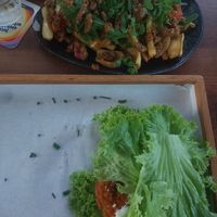 Tomato fries and Dr.Avocado at Cafe Gutenburger in Marburg