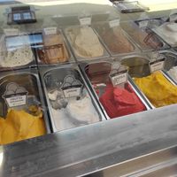 Cuatro opciones de helados veganos at Gelateria Italiana Vintiquatre in Begur