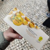 Take away 6 tarts at Vegan Nata - Chiado in Lisbon