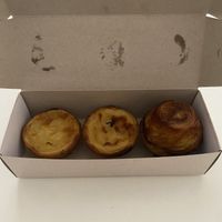 The 4 I haven’t scoffed yet  at Vegan Nata - Chiado in Lisbon