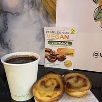Hot chocolate and tarts  at Vegan Nata - Chiado in Lisbon