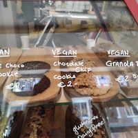 Vegan cookies at Screaming Beans in Amsterdam