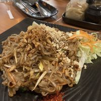 Pad Thai with fake chicken #Veganuary at Viet Tam in Brno