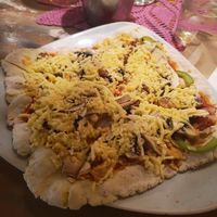 Glutenfree and vegan pizza at Raeti in Crete