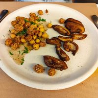 Garbanzos rebozados con setas shiitake at El Berenjenal in Valladolid