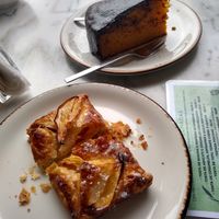 Two vegan sweets at Bloomy Market in Setubal