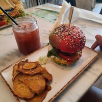 Burguer at Bloomy Market in Setubal