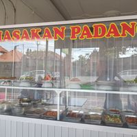 Serves vegan padang  dish at Pondok Vegan in Denpasar