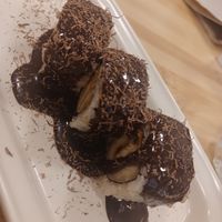Makis de chocolate y platano at Veganashi - Gluten Free Sushi in Barcelona