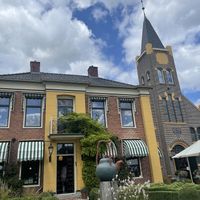 shop and museum located in a former church  at De Theefabriek in Houwerzijl