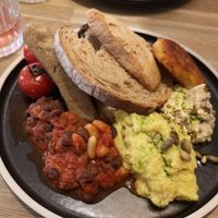 Vegan breakfast at 17 Grams in Brighton