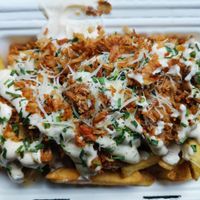 Garlic mayo loaded fries at Huns in Leicester