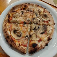 Pizza Margherita with mushrooms and vegan cheese at Porto Rino in Crete