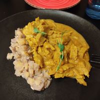 Carne vegetal en pepitoria con guiso de setas y patatas at Street & Soul in Toledo