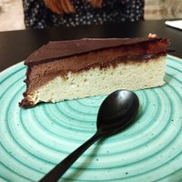 Tarta Ferrero Rocher at Street & Soul in Toledo