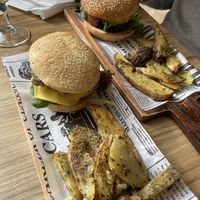 Burgers véganes at Street & Soul in Toledo