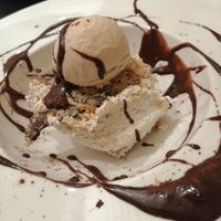 Tarta de Ferrero at Street & Soul in Toledo