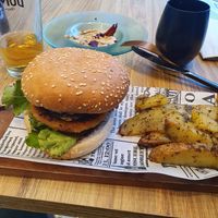 New York Style burger at Street & Soul in Toledo