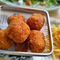 Croquetas de curry at Street & Soul in Toledo