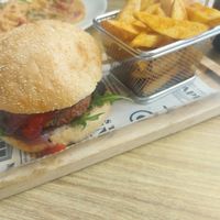 Hamburguesa riquisima at Street & Soul in Toledo