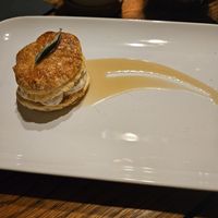 Salbeiblätterteig mit Maronencreme und Gewürztoffee at Mala in Leipzig