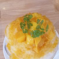 Mango Kakegori at KOMEDA is in Tokyo