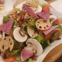 No-sauce luxurious grains salad at KOMEDA is in Tokyo