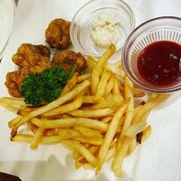 Vegan fried tofu and French fry   at KOMEDA is in Tokyo