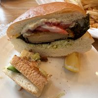 13Jan2023 Wasabi burger at KOMEDA is in Tokyo