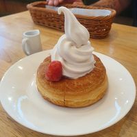 Croissant dessert thingy yum!! at KOMEDA is in Tokyo