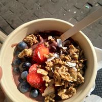 Açaí bowl at JuiceBrothers - Herengracht in Amsterdam