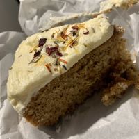 London Fog Cake at Victoria's Sponge in Steyning