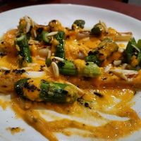 Espárragos, almendra y romescu at Cervecería la Industria in Langreo