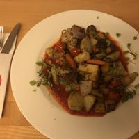 Kartoffelpfanne mit Tofu - super tasty, just right amount of spice 🌶   at Roter Hof in Flensburg