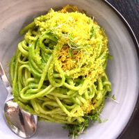 Vegan pasta with green sauce at KLYO in Vienna
