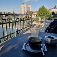 Outside at KLYO in Vienna