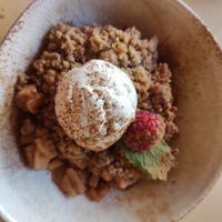 Apple crumble delicioussss at GAO in Matosinhos