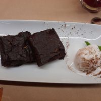 Brownie with ice cream at GAO in Matosinhos