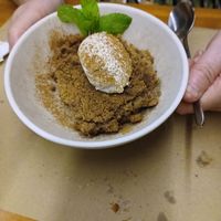 Apple crumble & ice cream at GAO in Matosinhos