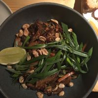 Stir-fry noodle with mushrooms and tamarin sauce at Flores Da Pampa in Lisbon