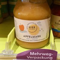 apfelmark im pfandglas 2,99€ (+0,15€ pfand) #Veganuary at Alnatura - Venloer in Cologne