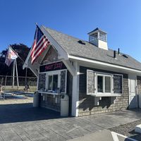 Order window  at Sweet Izzy in Harwich Port