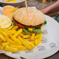 Burger at Paal 17 in Texel