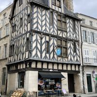   at Island Poke in La Rochelle