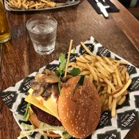 Boston Nibbler burger with skinny fries - ALL VEGAN  at Annie's Burger Shack in Nottingham