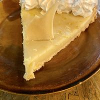 Tarte au citron meringuée   at Chéri Coco in Pantin