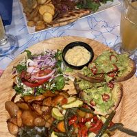 vegan meze& vegan gyros 🌱   at Zorbas in Zakynthos