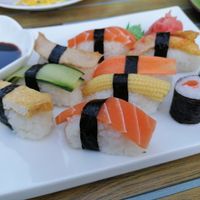 Gemischtes Sushi + Maki at Tau in Vienna