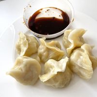 Gedämpfte Teigtaschen, Bestellung für daheim  at Tau in Vienna