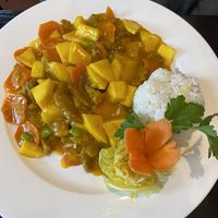 Nr. 42 Mango Duck with rice  at Tau in Vienna